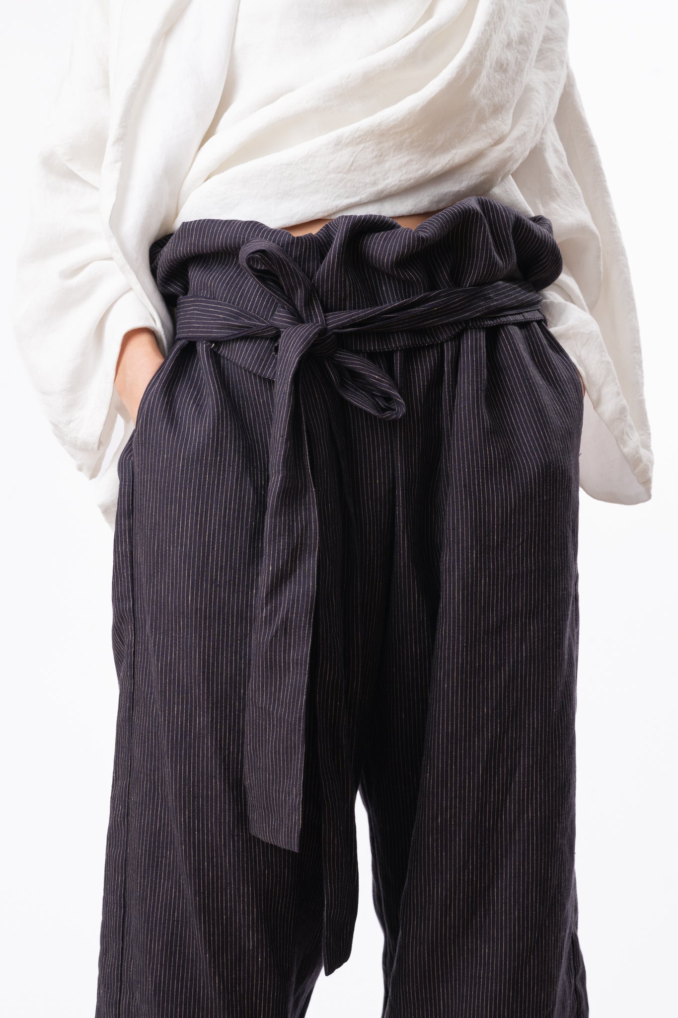 WIDE TIE TROUSERS