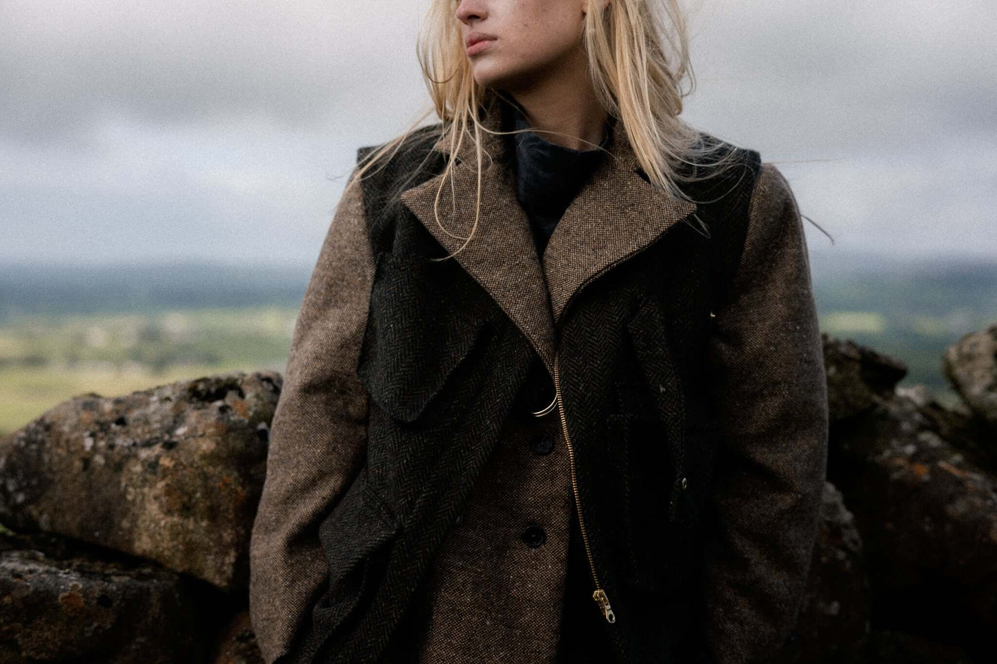 ASYMMETRIC TWEED GILET | GREEN