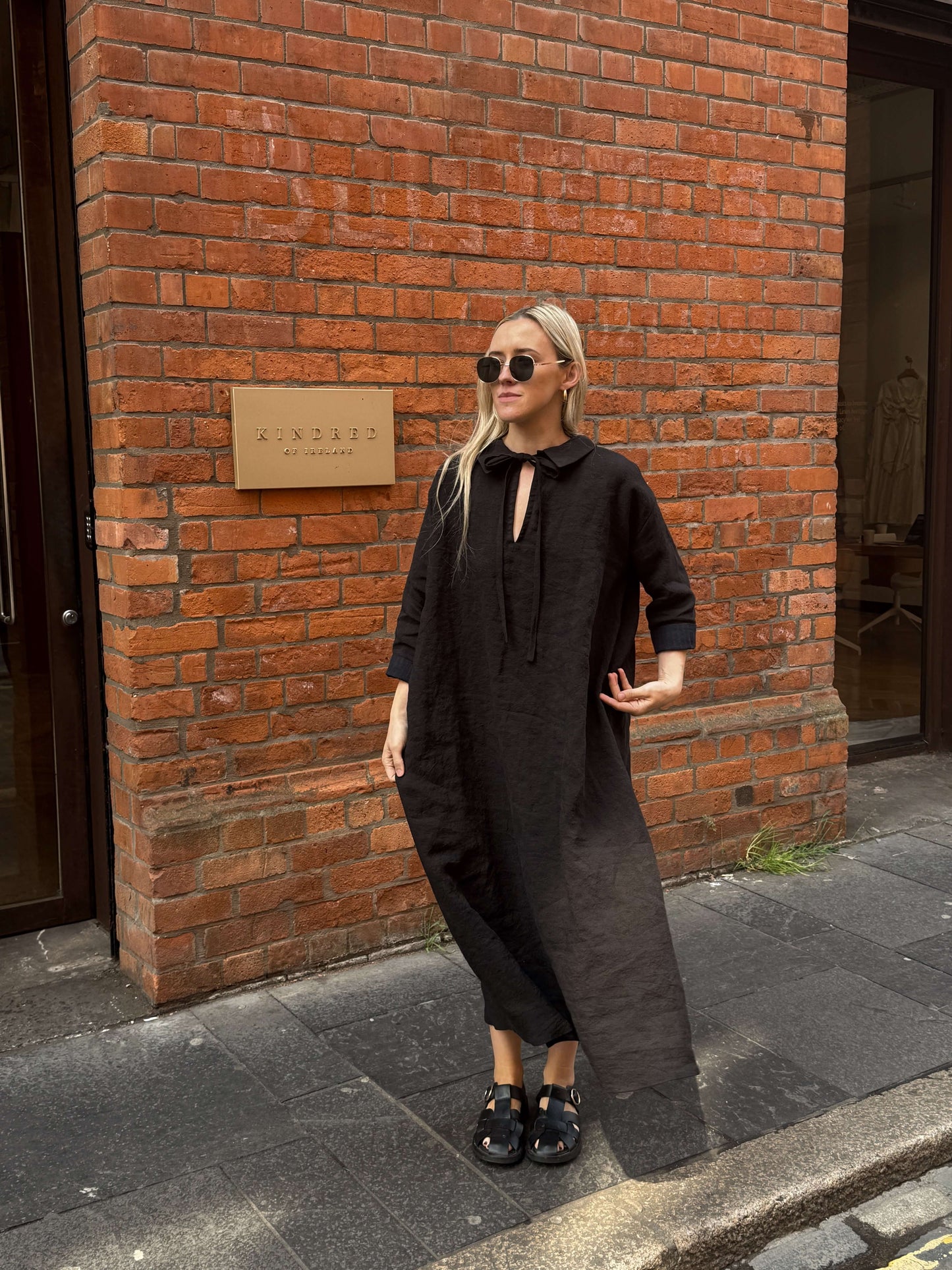 THE LOLA DRESS | NOIR