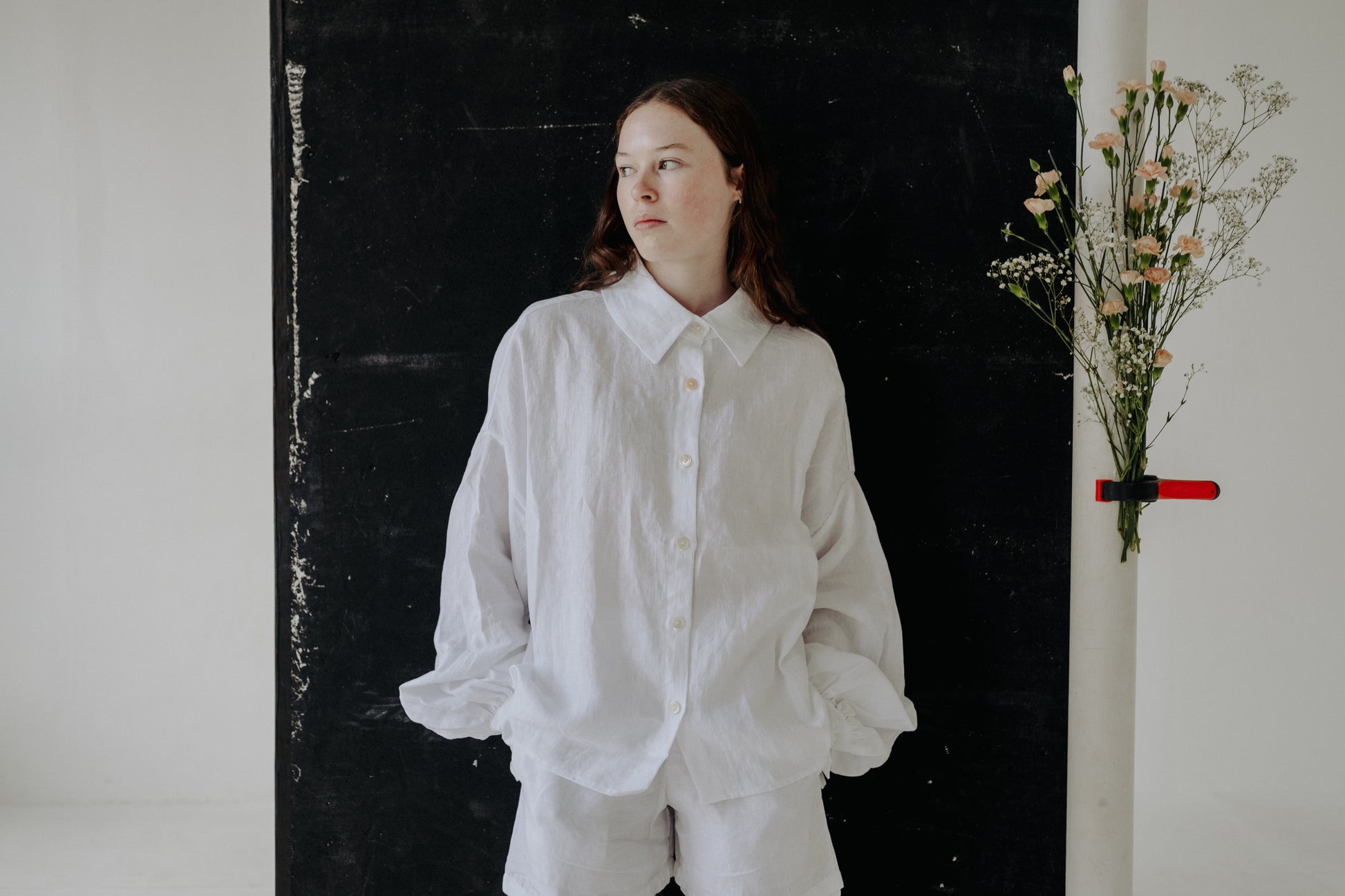 CADHLA | PEARL SET | Pajamas for the outdoors. Whether you’re lounging at home, by the pool, or nipping out for a coffee in the sunshine, our Cadhla linen loungewear set is what your wardrobe is crying out for. The Cadhla shirt can be worn on reverse with
