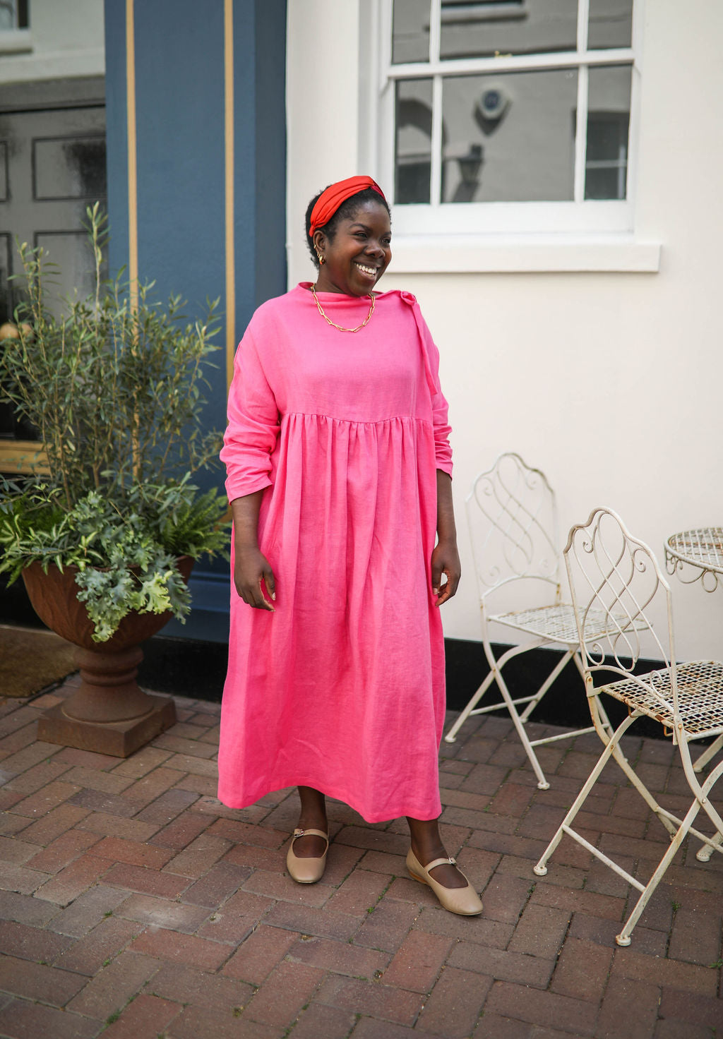 ROSIE DRESS | The Rosie is an effortless thrown on that will feel right at home in a considered, every-day wardrobe.A twist on our classic Tillie Dress, Rosie feels a little more feminine and romantic with the addition of a delicate bow tied at the neck.
