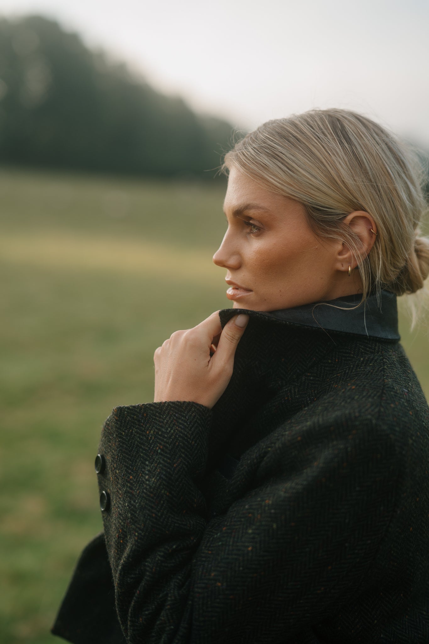 THE KEEPER TAIL COAT