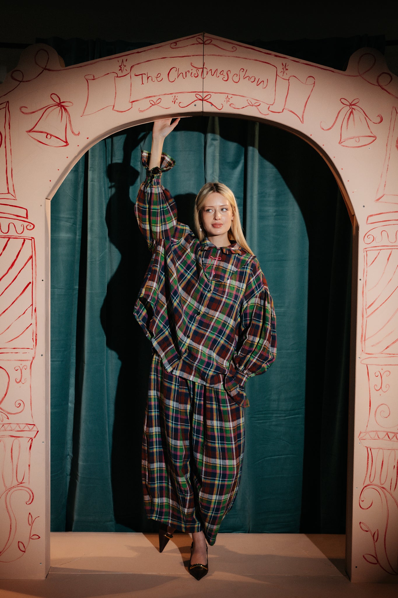 FESTIVE LOUNGEWEAR SET 2025