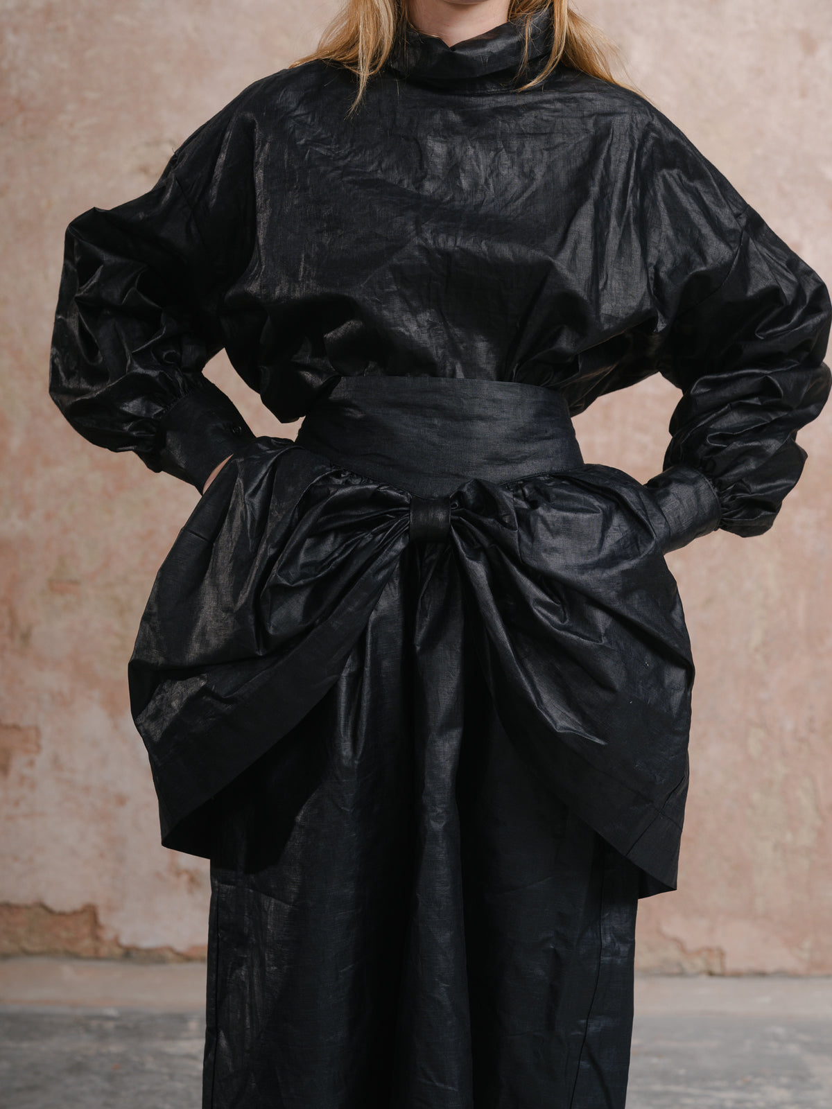 Beetled Bow Skirt in black