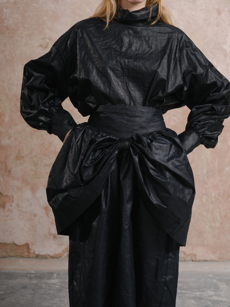 Beetled Bow Skirt in black