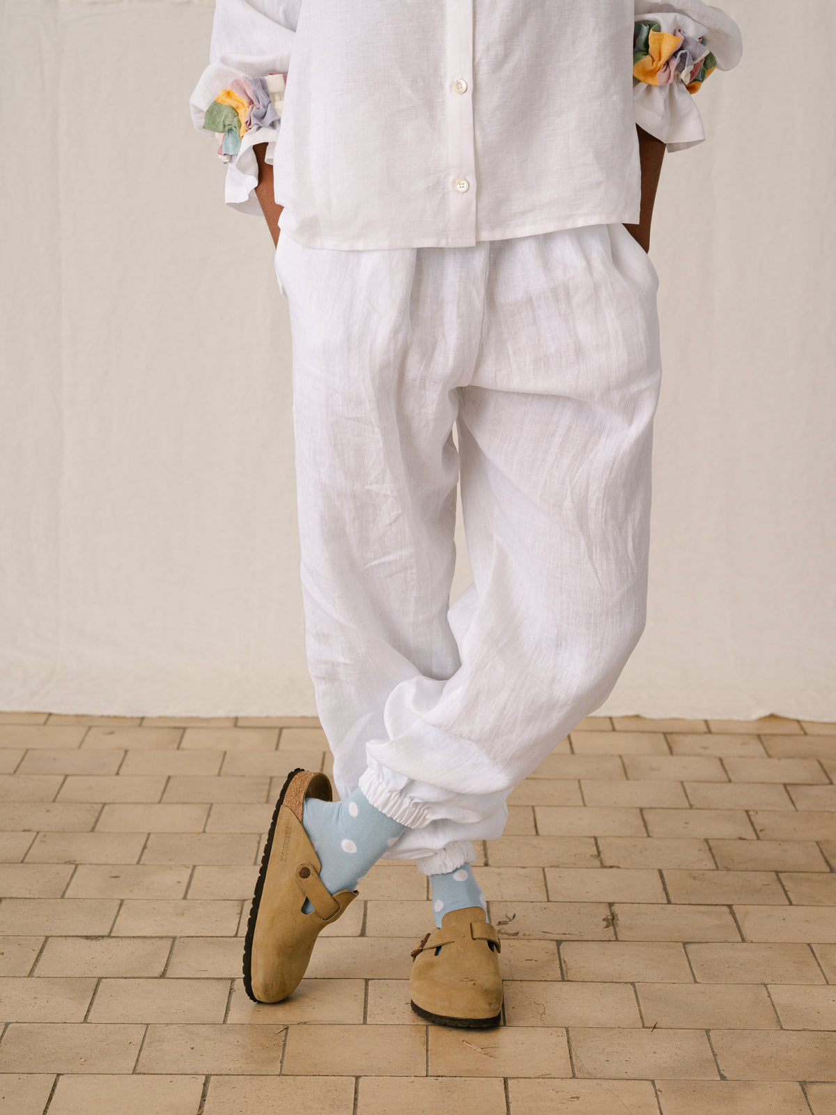 WHITE JOGGERS