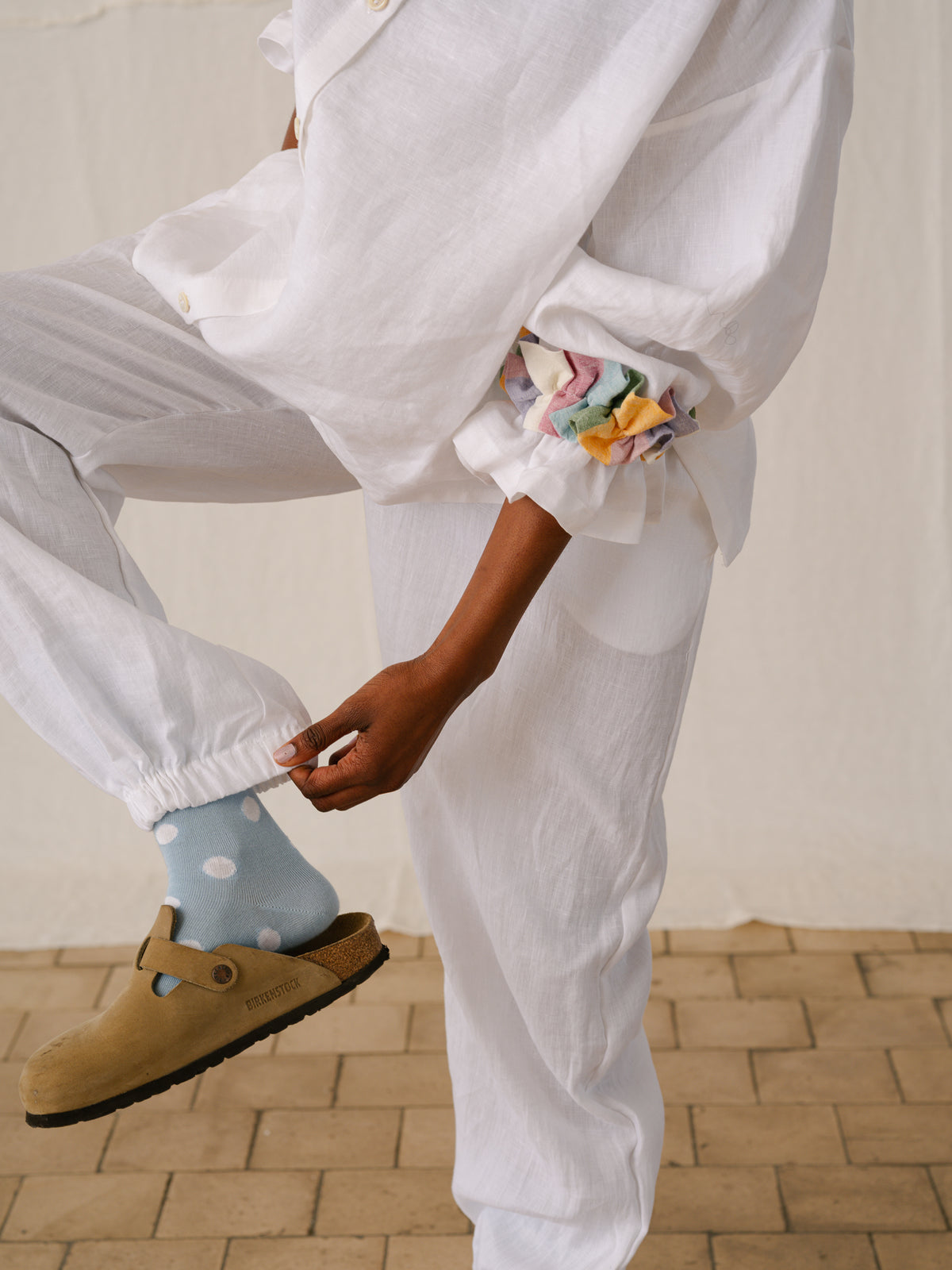 WHITE JOGGERS
