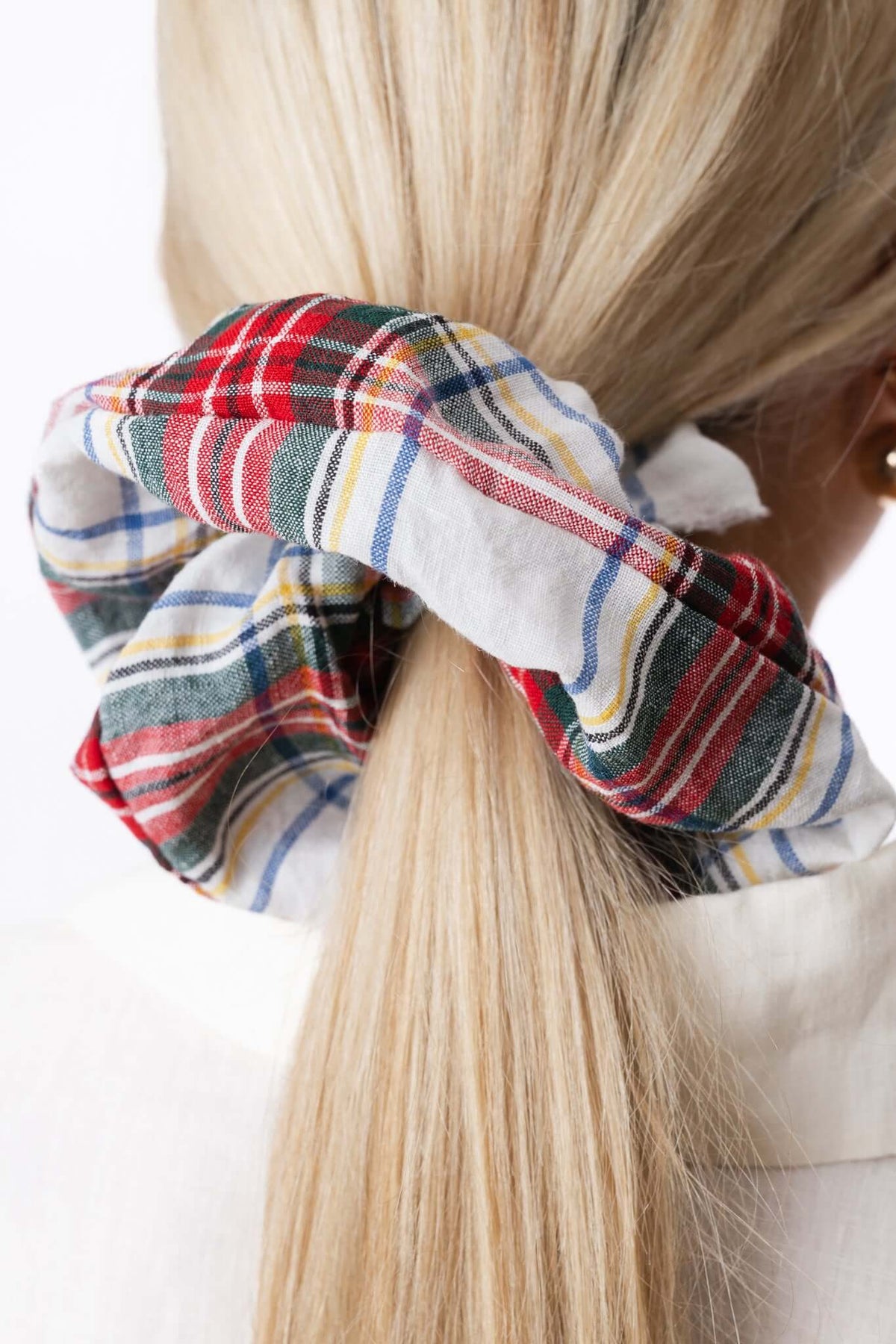 NOSTALGIC TARTAN SCRUNCHIE