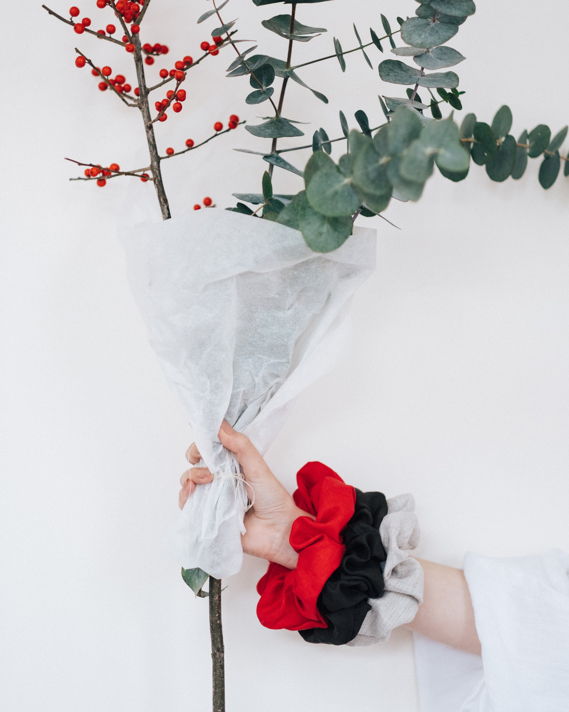 CHRISTMAS COMBO | Our Christmas Scrunchie Combo.- Poppy Red- Emerald Green- Oatmeal A festive pack of three limited edition scrunchies. A perfect stocking filler for your loved one or for you!Our scrunchies are made with soft Irish linen with loads of 'sc