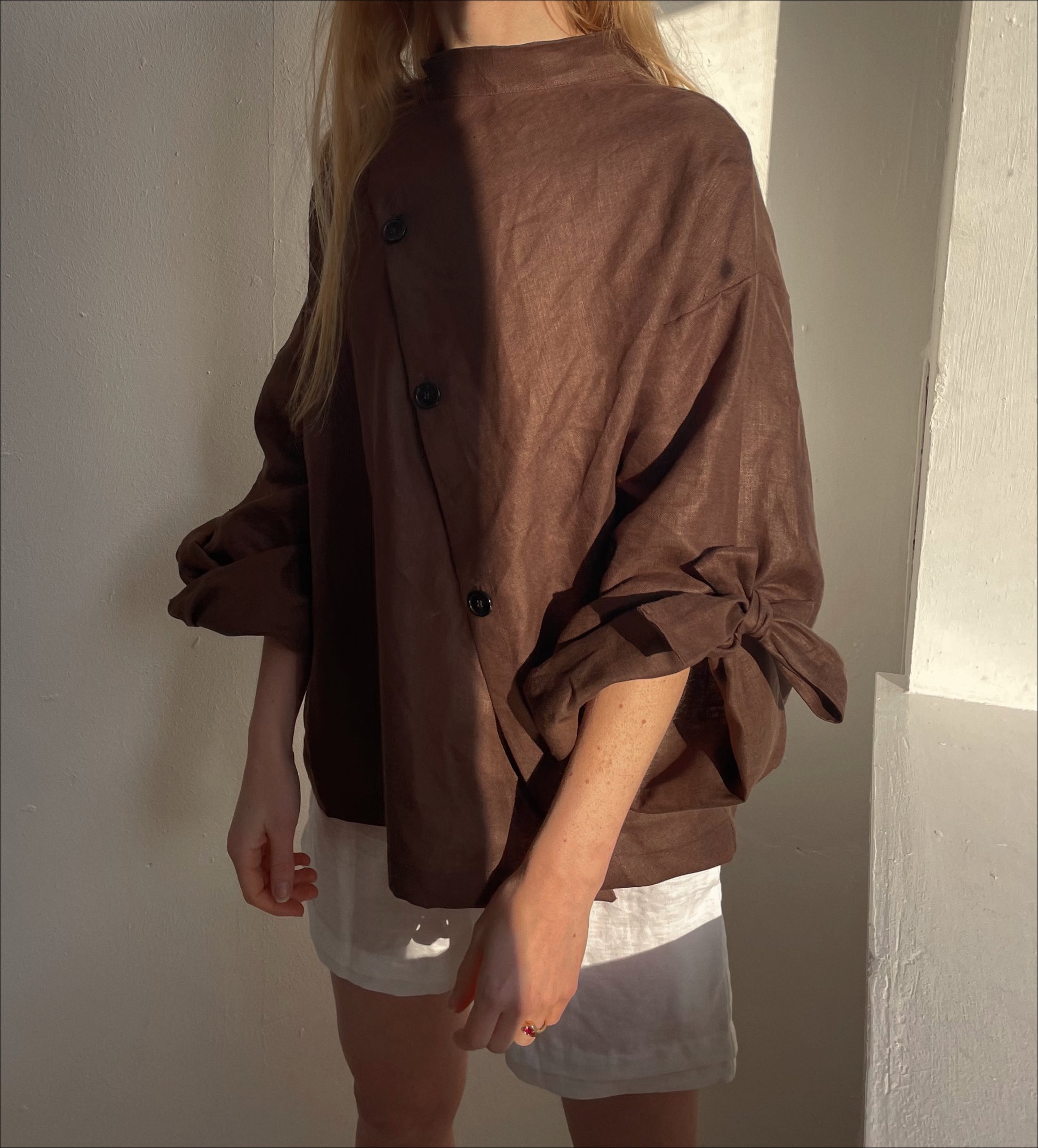 VIVIENNE BLOUSE | In keeping with our theme of ‘every day party wear’ , we couldn’t not add a little chocolate-ey goodness into our colour palette. Created with the richest warm chocolate coloured linen, Vivienne is wearable and subtle, yet a moment all o