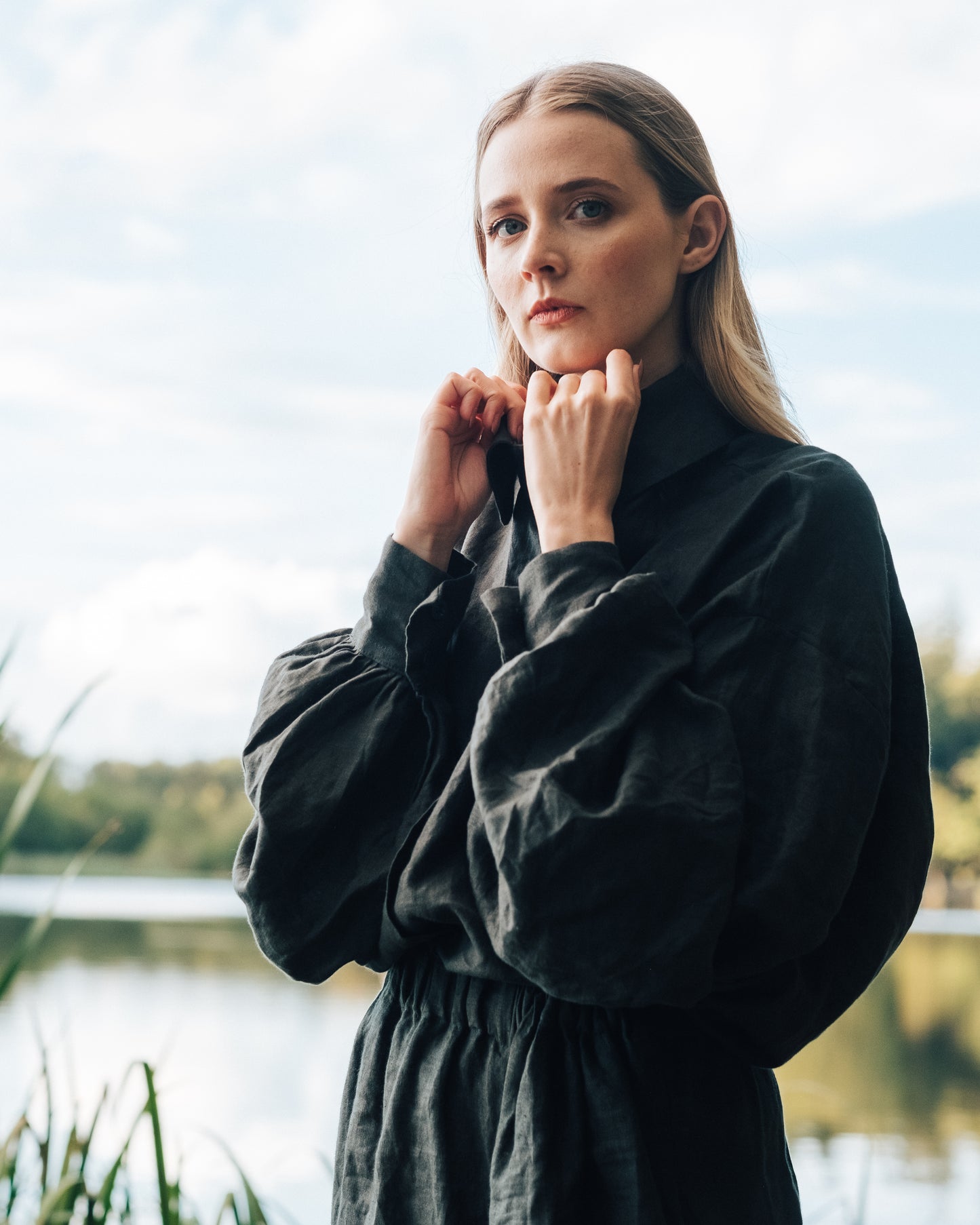 CADHLA SHIRT | EMERALD | Relaxed, elegant and versatile. Cadhla - an Irish name translated as beauty. A Kindred favourite, this shirt examplifies the easy-wear ethos of the brand. Wear on one side with buttons for a shirt look, or simply spin her round to