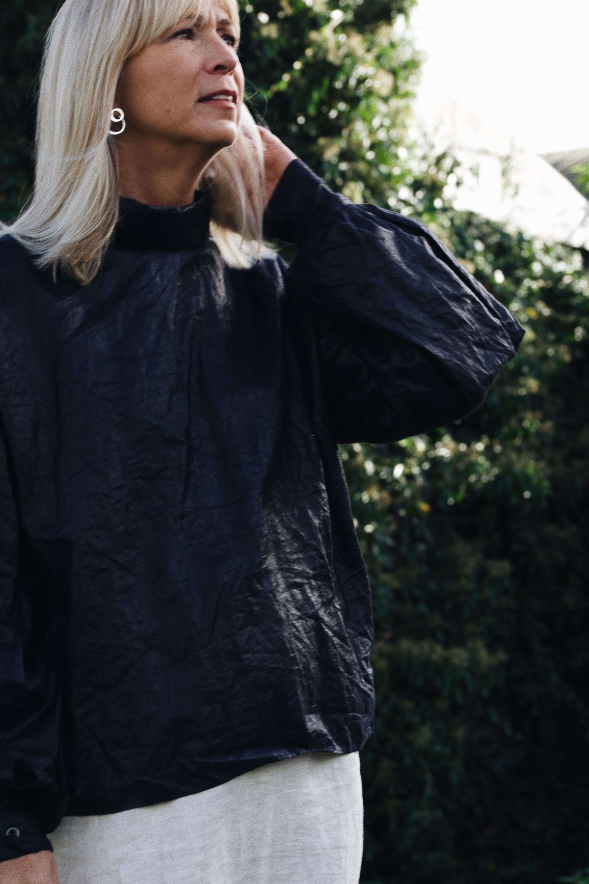 CADHLA | BLACK BEETLED LINEN | Our signature Cadlha shirt in a black beetled linen. Created with Beetled linen, a process unique to Ireland whereby the linen is pounded with wooden blocks for hours to achieve a sheen and crisp like feel. We source our lin