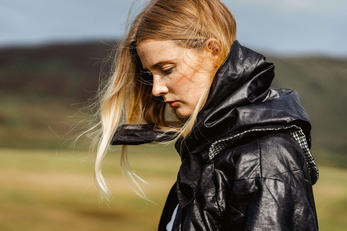 BEETLED SCARF | Our AW scarf, created with Irish beetled linen. The scarf, which comes in black and chocolate, is an interesting addition to any outfit. With the structure and sheen of the beetled linen, the scarf offers warmth, style and a wee bit of his