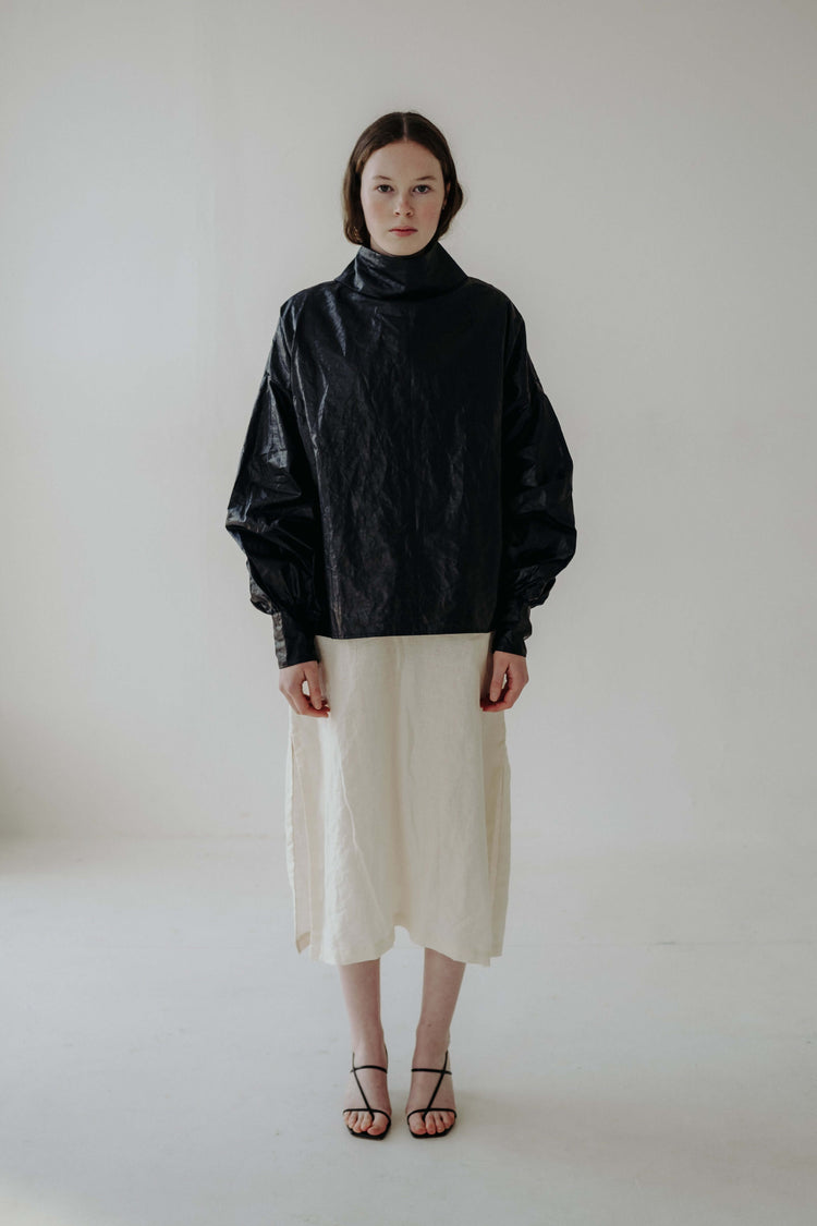 CADHLA | BLACK BEETLED LINEN | Our signature Cadlha shirt in a black beetled linen. Created with Beetled linen, a process unique to Ireland whereby the linen is pounded with wooden blocks for hours to achieve a sheen and crisp like feel. We source our lin