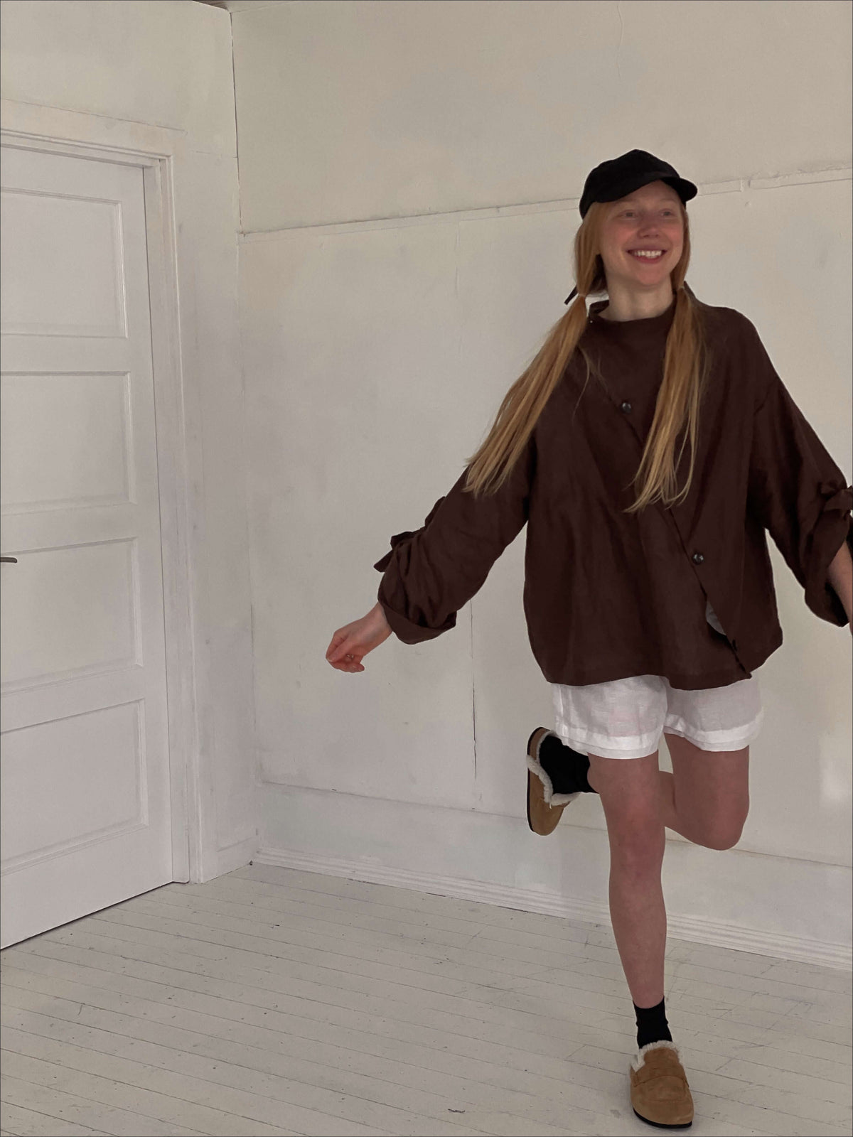 VIVIENNE BLOUSE | In keeping with our theme of ‘every day party wear’ , we couldn’t not add a little chocolate-ey goodness into our colour palette. Created with the richest warm chocolate coloured linen, Vivienne is wearable and subtle, yet a moment all o