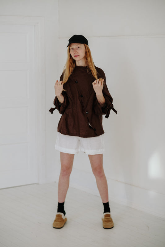 VIVIENNE BLOUSE | In keeping with our theme of ‘every day party wear’ , we couldn’t not add a little chocolate-ey goodness into our colour palette. Created with the richest warm chocolate coloured linen, Vivienne is wearable and subtle, yet a moment all o