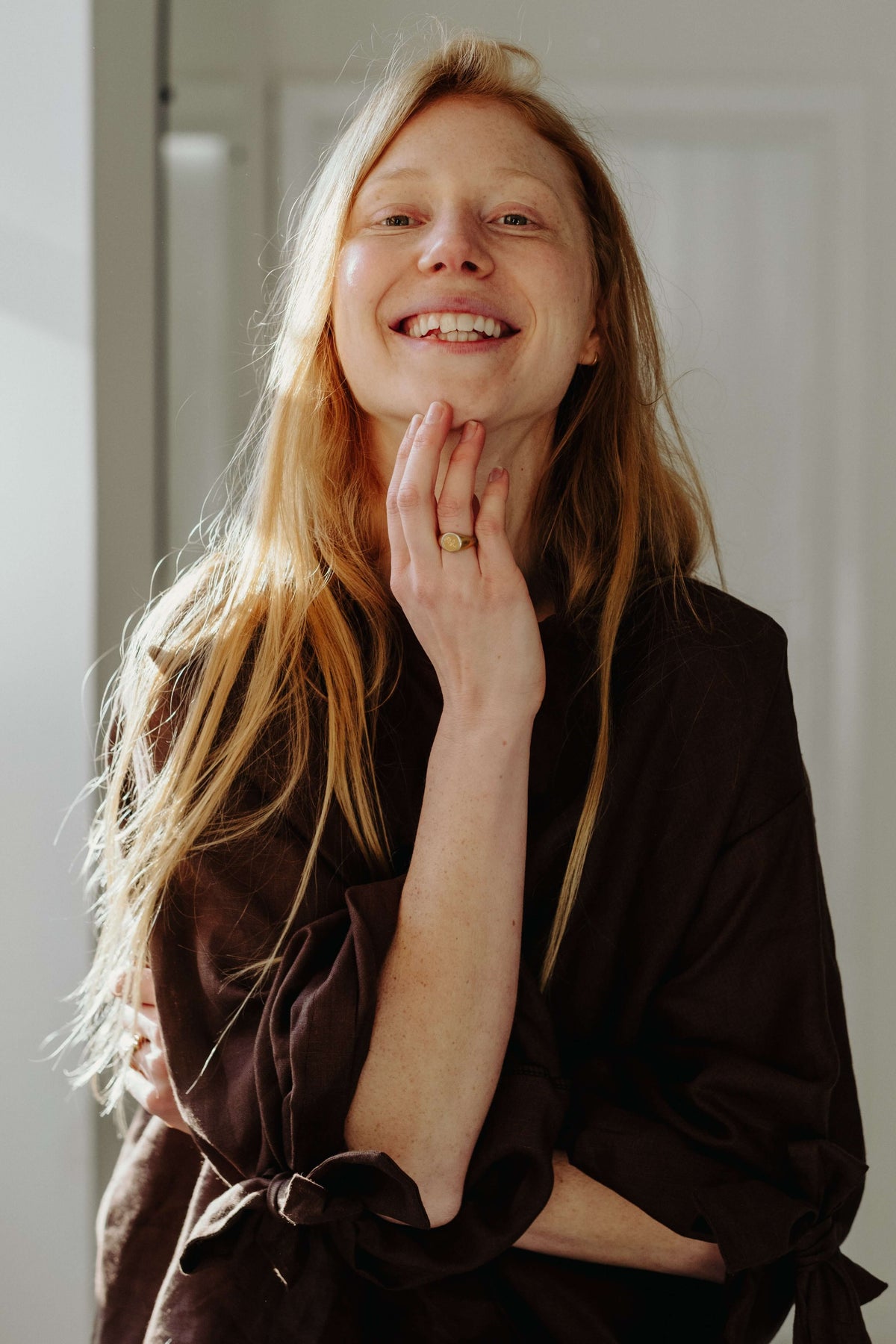 VIVIENNE BLOUSE | In keeping with our theme of ‘every day party wear’ , we couldn’t not add a little chocolate-ey goodness into our colour palette. Created with the richest warm chocolate coloured linen, Vivienne is wearable and subtle, yet a moment all o