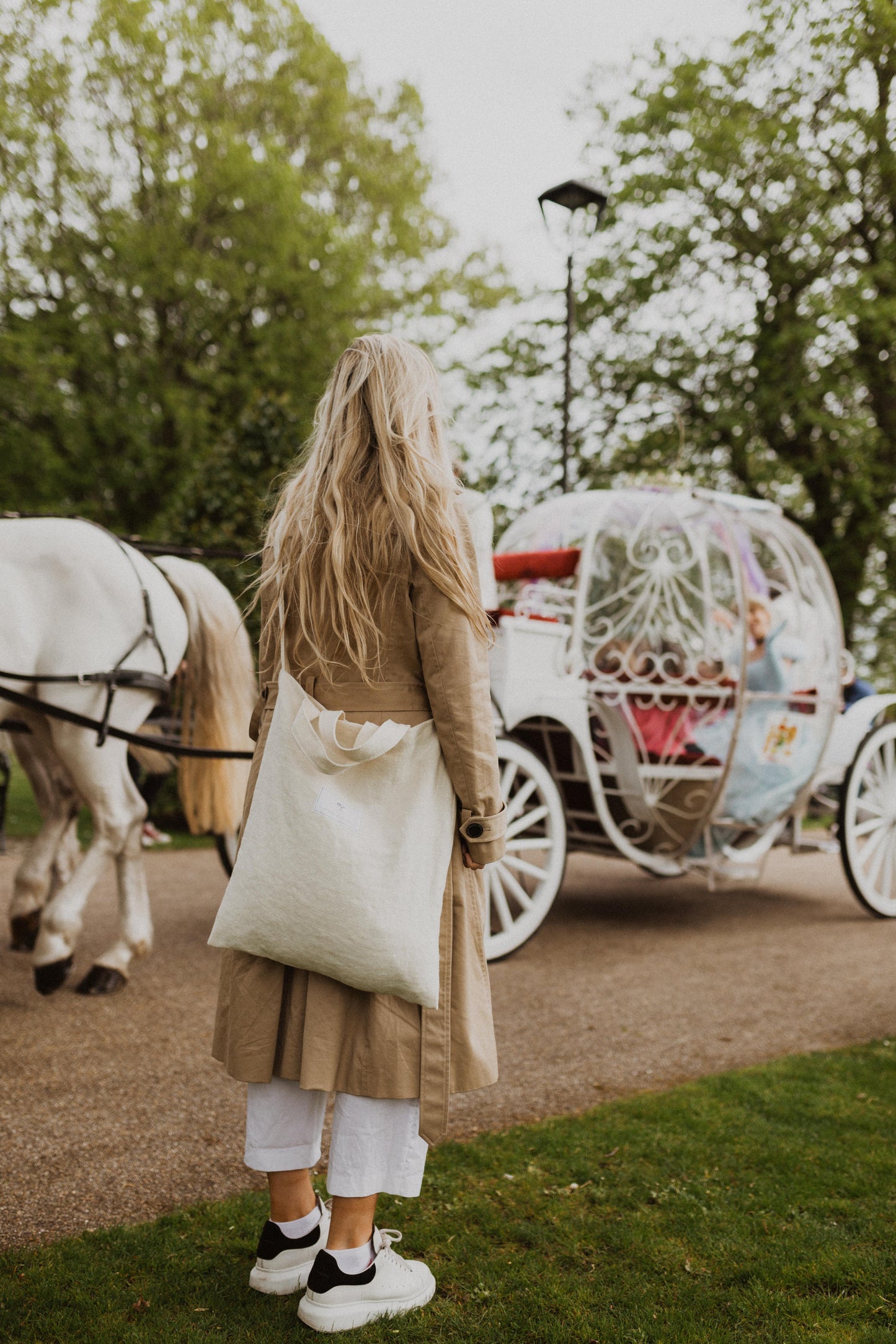 KINDRED X FLOURISH BAG | Inspired, Thoughtful, Considerate More than just a bag, this ethically sourced, any occasion accessory is part of a brighter future. Produced in Ireland by a talented team of seamstresses and cutters that have came through Flouris