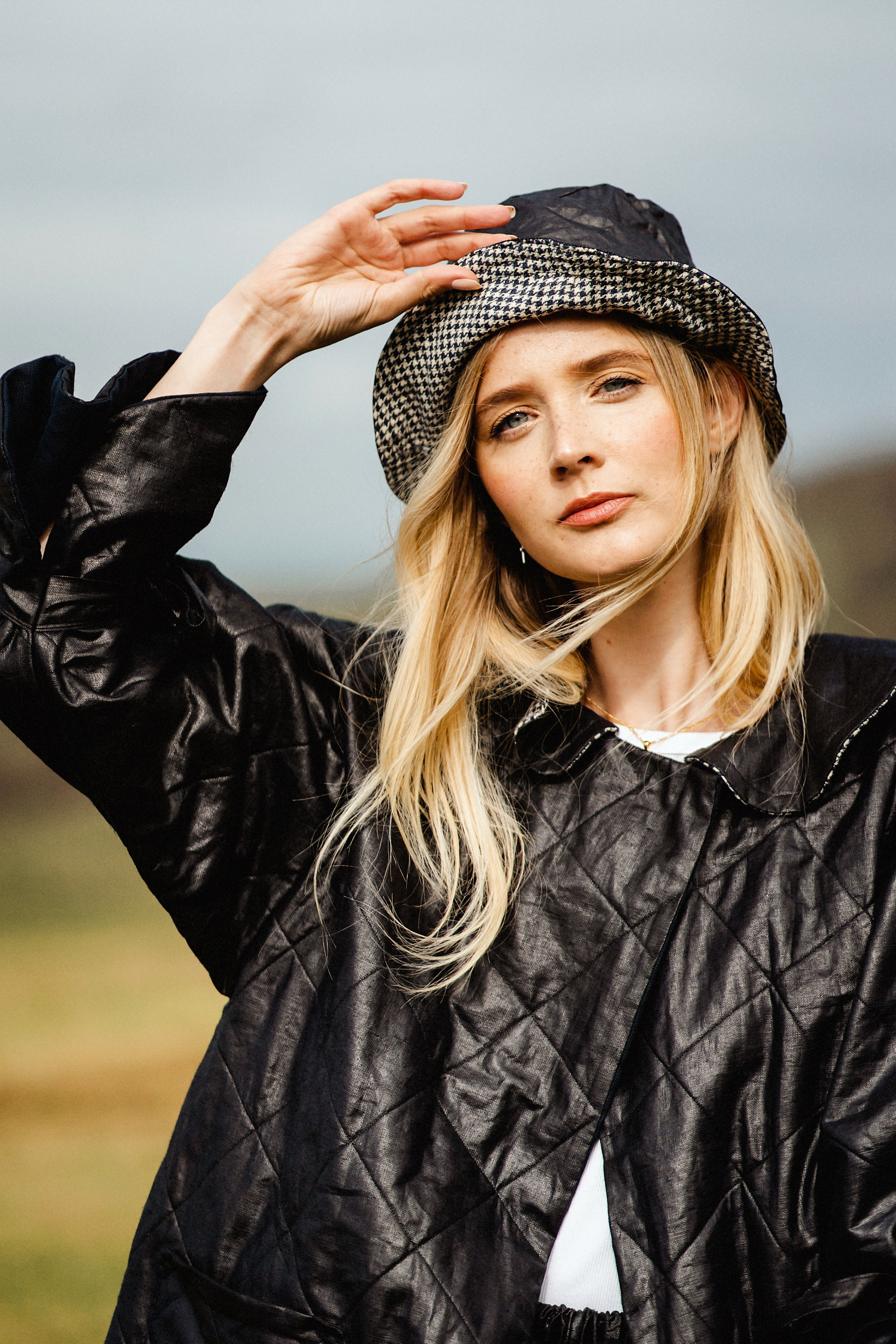 HlLLSBOROUGH HAT | For the days of long walks and good sea air. Inspired by Amy’s (our designer) favourite forest walks, the black beetled linen is contrasted vintage houndstooth irish linen made with Irish grown flax. Made to shield your sweet face from
